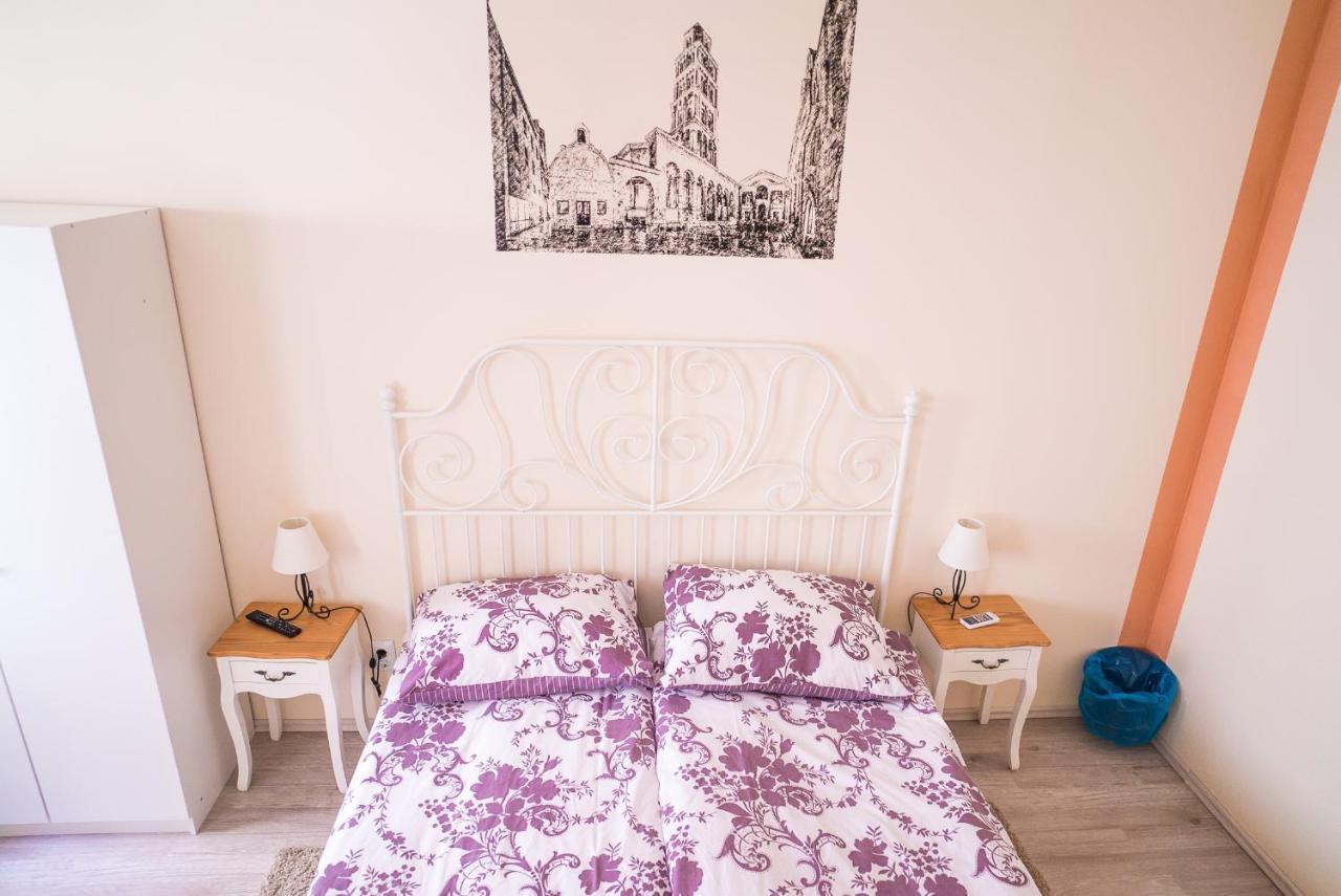 Boutique Hostel Kings N' Queens Zagreb Bagian luar foto